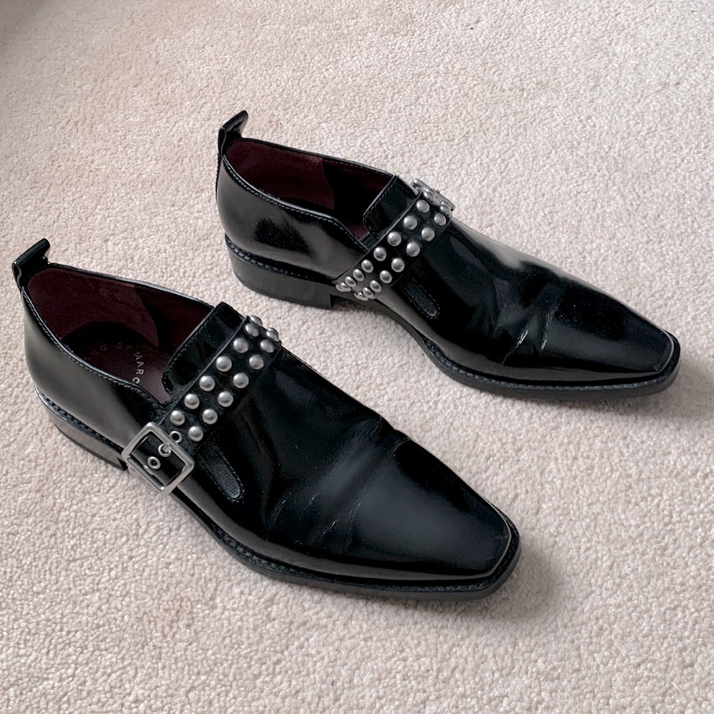 Black flats by Marc Jacob. Unisex. Worn once.